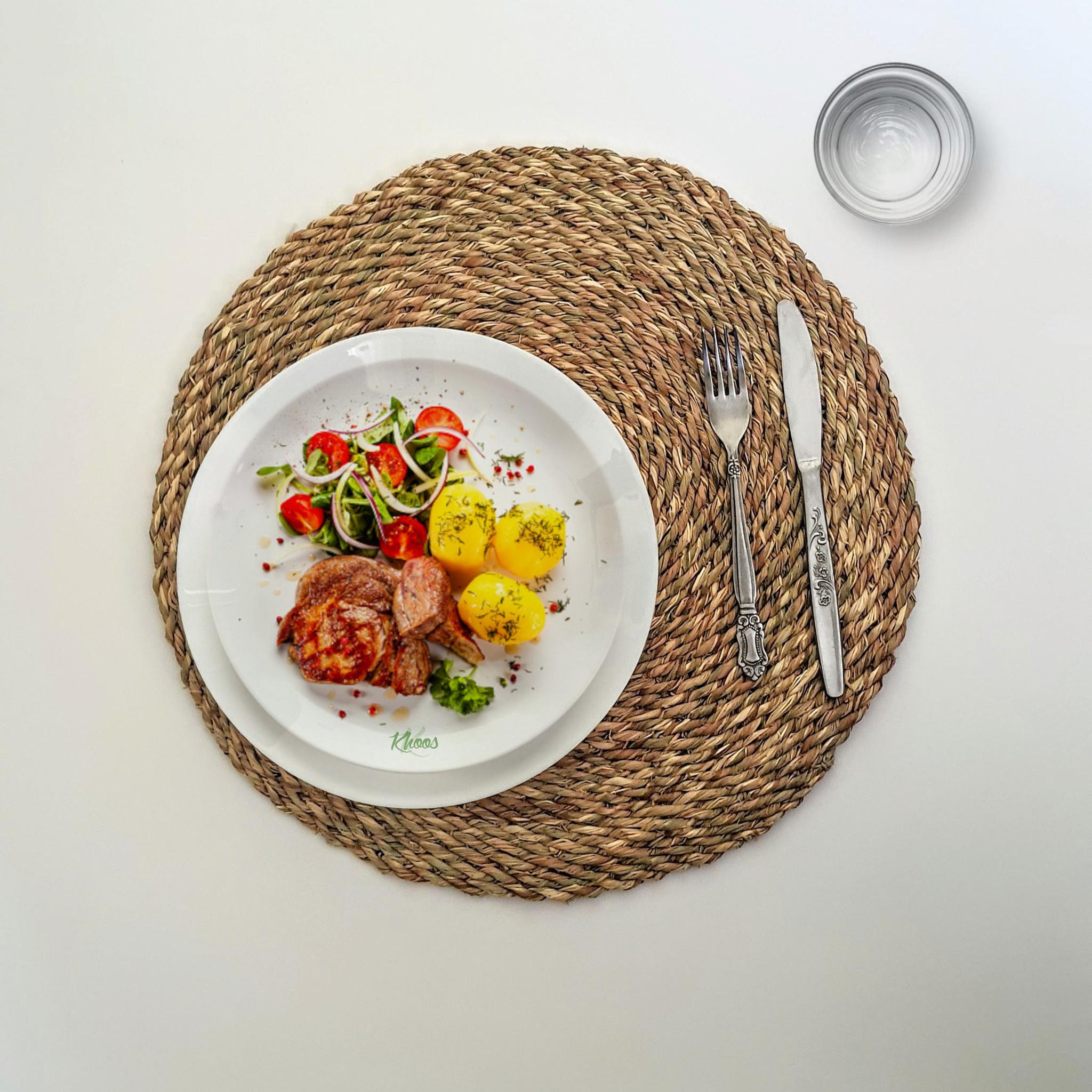 Halfa round placemat