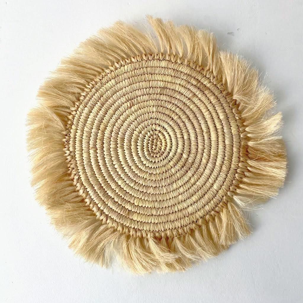 Placemat with fringes